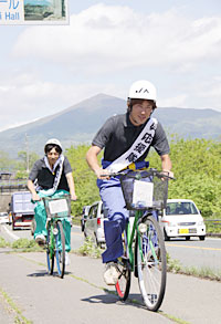 ＪＡ新いわての支援活動、青年部による復興応援自転車リレー、沿岸地域を自転車で縦断した（写真提供＝ＪＡ新いわて）