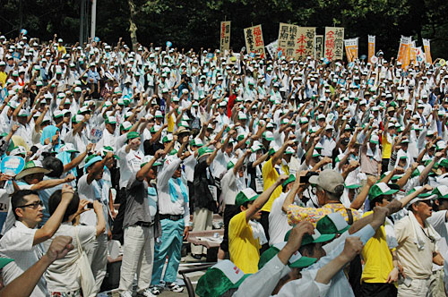 東電・政府の対応に2500人が怒りの声