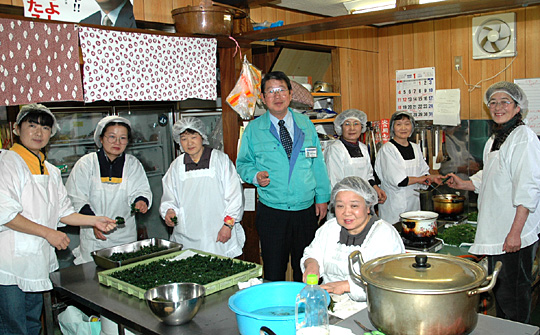 菅野専務とたんがら味工房のみなさん