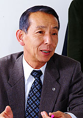 大塚範夫氏