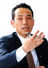 池田芳治氏