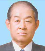 上松　忍　氏