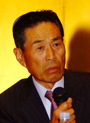 田村三千夫氏