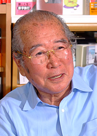 作家：童門冬二氏（2012年国際協同組合年全国実行委員会副代表）