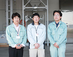 左から石塚さん、福島さん、倉持さん
