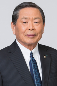 青江伯夫氏