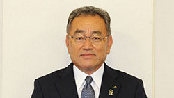 菊池義雄組合長