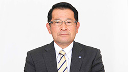 河原﨑友二組合長