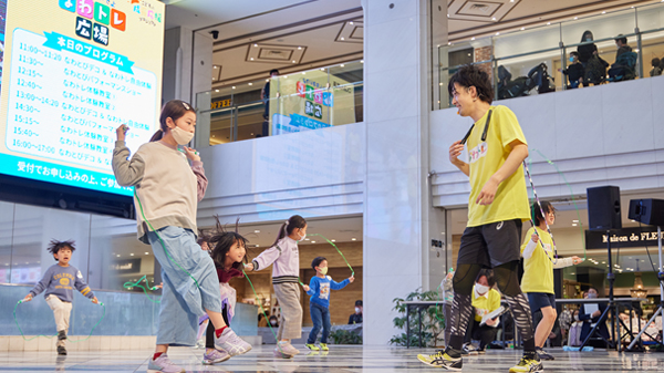 「こくみん共済」誕生から40周年感謝イベント「げんきいっぱい！はぐくみマルシェ」開催