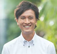 司会進行を努める岸田徹さん