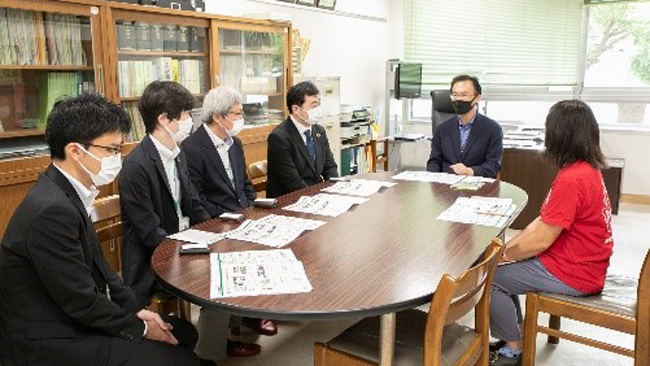 喜多見小学校での子どもの交通安全に関する意見交換会の様子