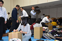難民支援へ段ボール300箱 クリスマス・チャリティ 共栄火災
