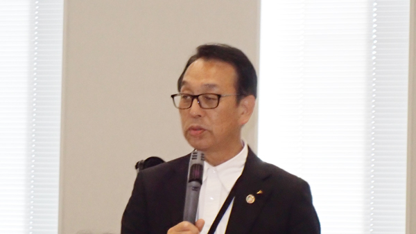 「今こそ日本の食と農を守ろう緊急集会」で発言するＪＡはだのの宮永均組合長（6月5日、参議院議員会館）