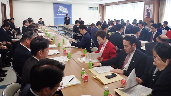 『食料・農業・農村白書』概要や食糧法改正案骨子を了承した自民党の総合農林政策調査会・農林部会合同会議（3月13日）