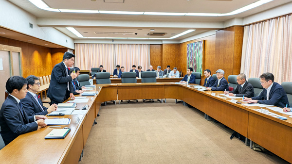 10月3日に開かれた米のコスト指標作成のための準備会合