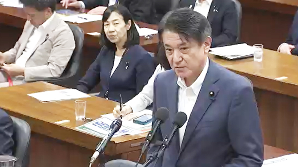 子ども食堂、学校、病院、福祉施設の支援、離島への支援強化を求めた角田秀穂議員（公明）