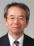 井出健氏