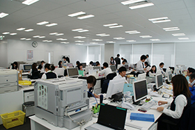 nous1504080201.jpg