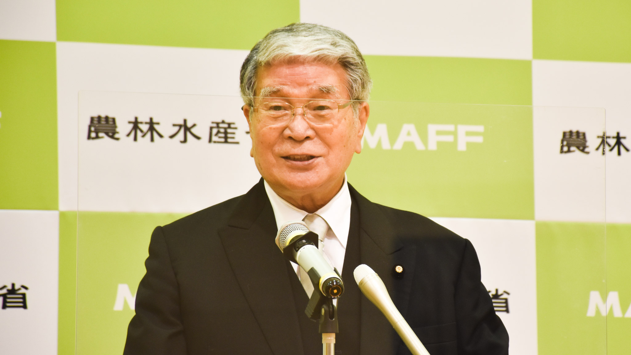 【野沢校正済】＜画像　写真＞（野沢）野村哲郎農相就任会見　食料安全保障　実現を追求　　.jpg