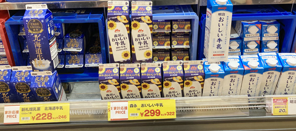 8月の牛乳値上げ以降、需要は苦戦が続く（首都圏の量販店で）