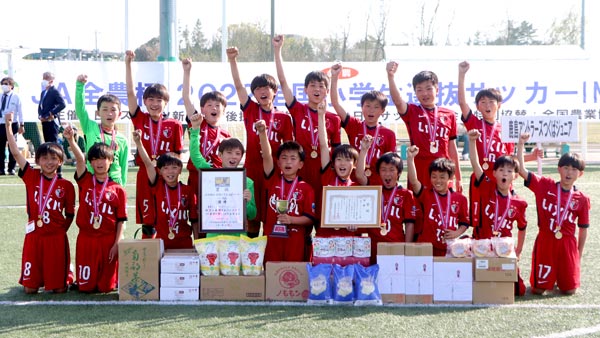 優勝した「鹿島アントラーズつくばJr」