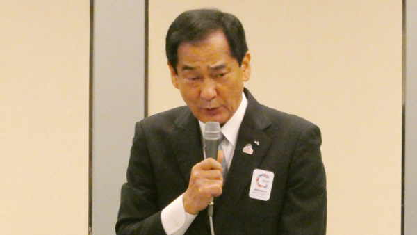 来賓あいさつを行うＪＡ全中の山野会長