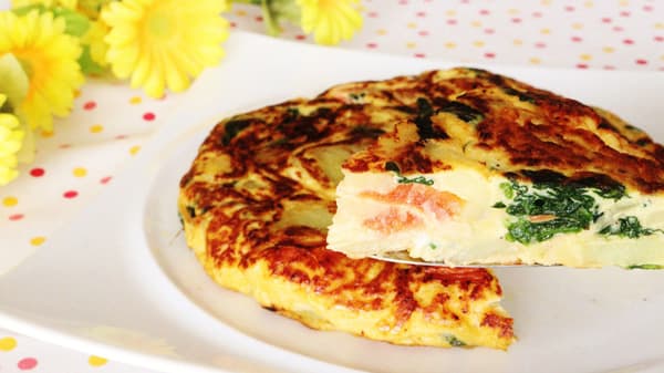 千葉産野菜をつかった「ほうれん草とトマトのスペイン風オムレツ」