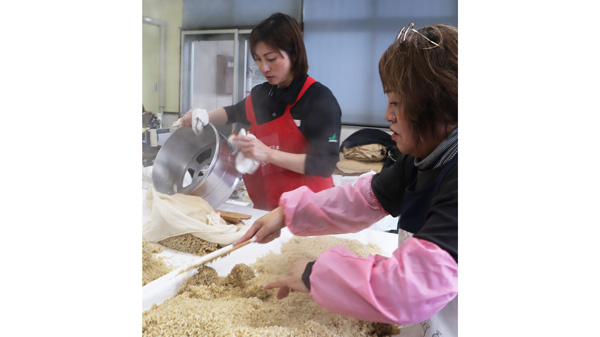 みそ造りを通じて交流　伝統の味を　ＪＡ菊池.jpg