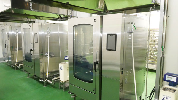 ペーストラインのスチームコンベクションオーブン