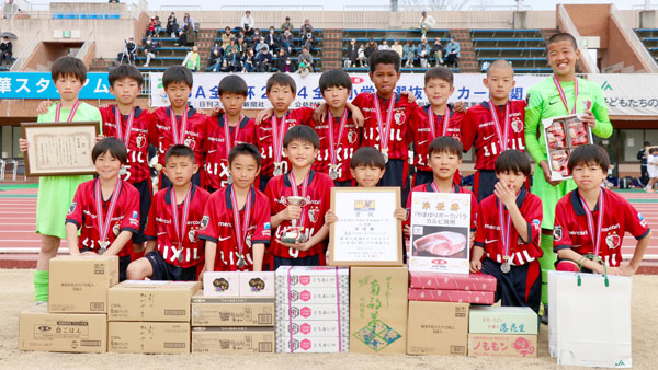 準優勝の「鹿島アントラーズつくばジュニア（茨城県）」