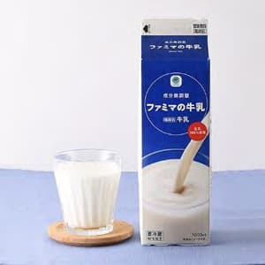子ども食堂へ寄贈される「ファミマの牛乳1000ml」