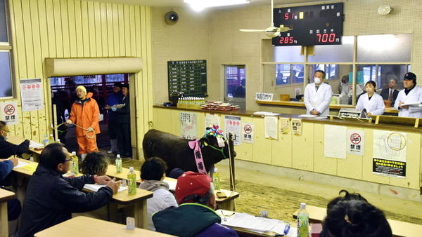 第30回松阪子牛共進会と松阪家畜市場を開催　ＪＡ全農三重県本部