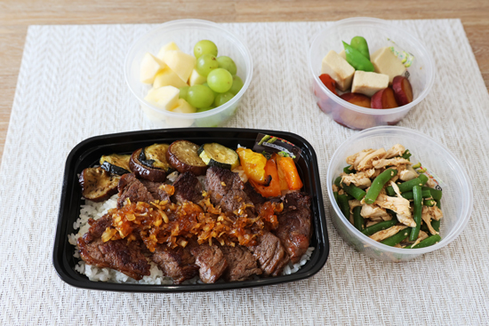 夕食用の「どんぶり弁当」