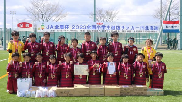 優勝したFC DENOVA 札幌