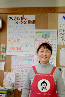 「集まること、つながることが大事」という「やなマルシェ」代表の加藤久美子さん