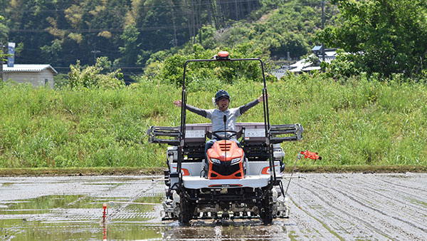 鉄コーティングもみの田植え　スマート農業で実証　ＪＡ晴れの国岡山