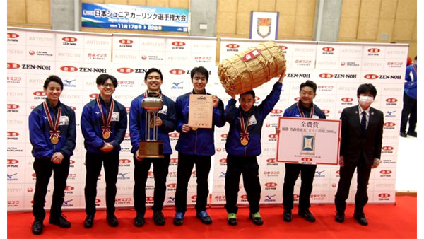 男子優勝の札幌国際大学の選手