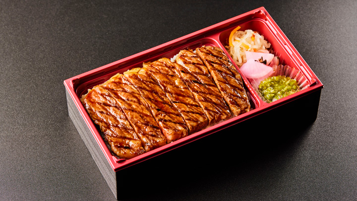 「能登牛焼き立てサーロイン重」（税込3280円）