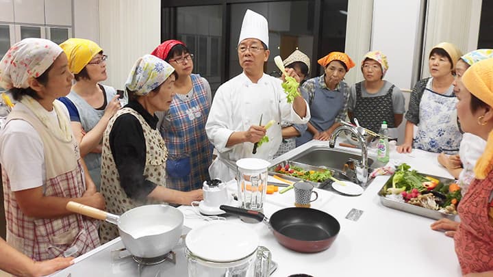 料理教室（にししな愛彩館）