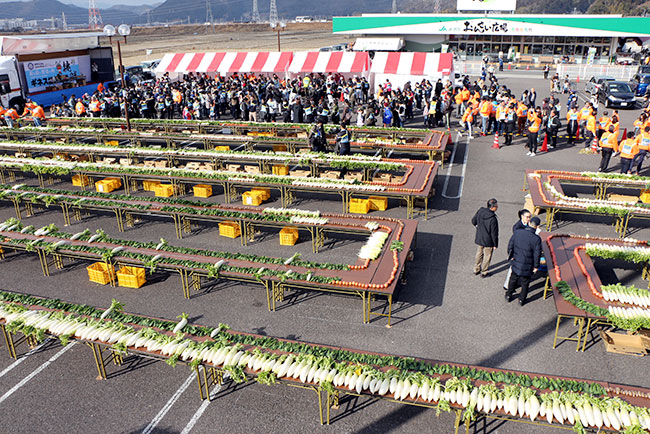 ＪＡぎふが野菜でギネス世界記録達成！