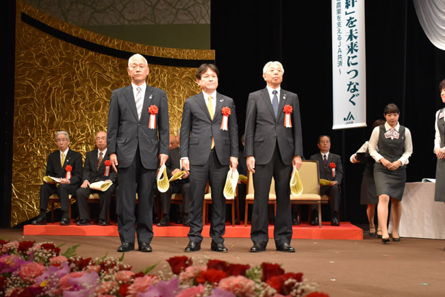 共済大賞を受賞したＪＡ兵庫西・ＪＡならけん・ＪＡ広島市の代表者