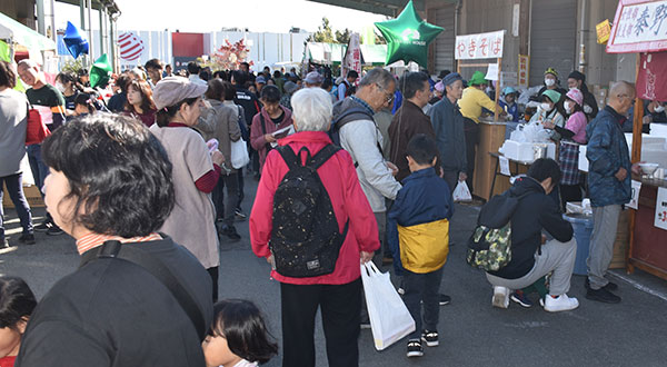 賑わう農業まつり