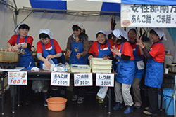 自慢の郷土料理が並ぶふれあいまつり　ＪＡ新ふくしま