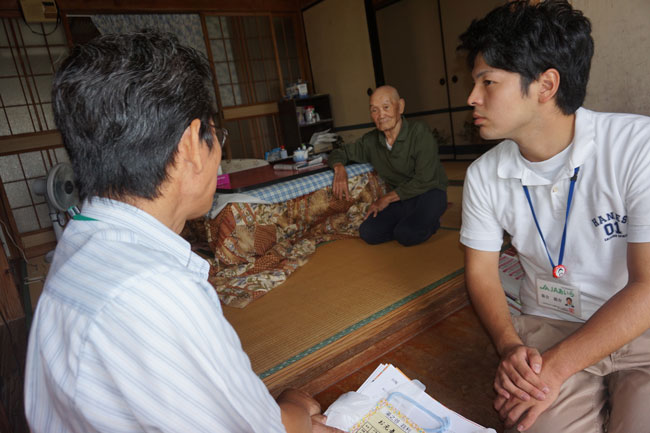 全戸訪問は高齢者の「見守り」も