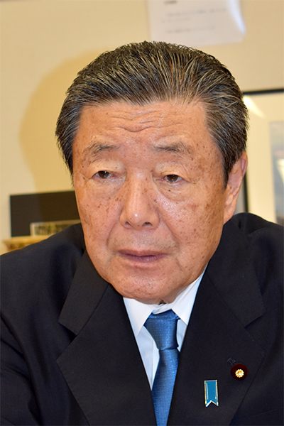 森山氏