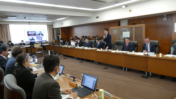 農水省内で開かれた食糧部会