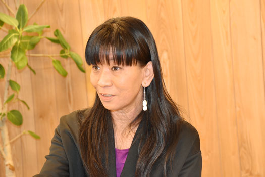 華道家の大久保有加氏