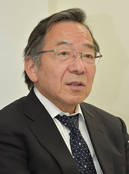 蔵王酪農センター冨士重夫理事長たて.jpg