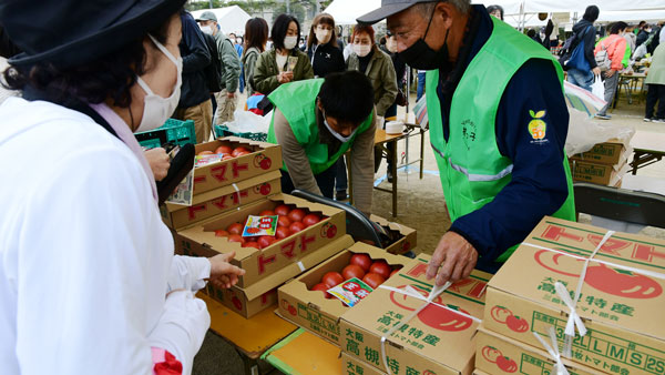 高槻産旬の野菜や特産品が勢揃い　半世紀続く「高槻市農林業祭」12日に開催