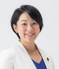 平山佐知子　参議院議員